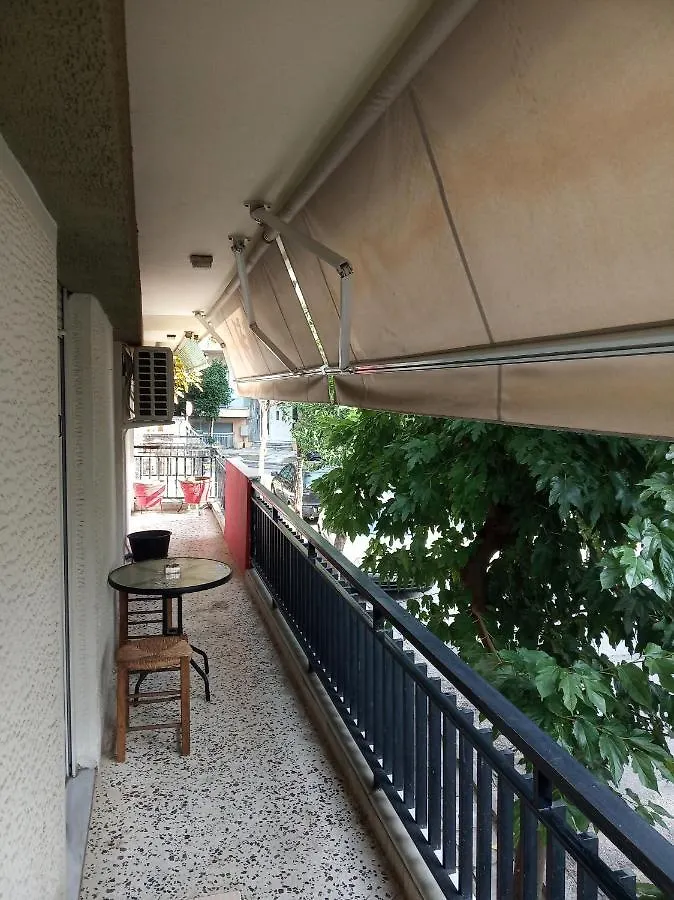 Spacious Cosy Apt Thessaloniki Apartment